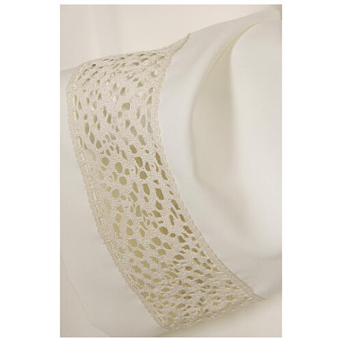 Ivory alb 100% polyester with golden lace partition and zip on shoulder 2