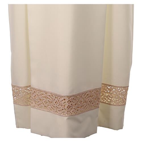 Ivory alb 100% polyester with golden lace partition and zip on shoulder 3