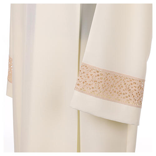 Ivory alb 100% polyester with golden lace partition and zip on shoulder 5