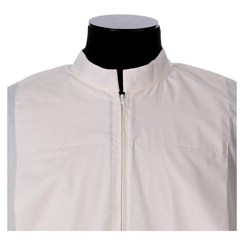 Priest Alb 65% polyester 35% cotton with 2 pleats and zipper on the front, ivory 2