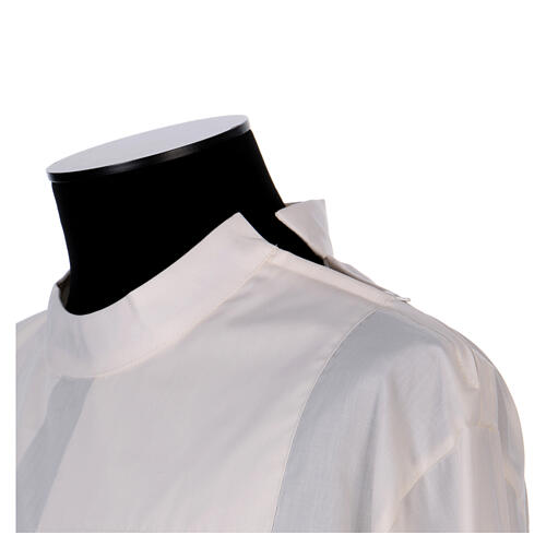 Deacon Alb with 2 pleats and shoulder zipper, 65% polyester 35% cotton, ivory 2