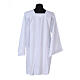 Chorhemd in der Farbe Weiß aus 65% Polyester und 35% Baumwolle mit 4 gelegten Falten s5