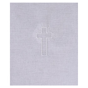 Humerał z bawełny z krzyżem białym haftowanym