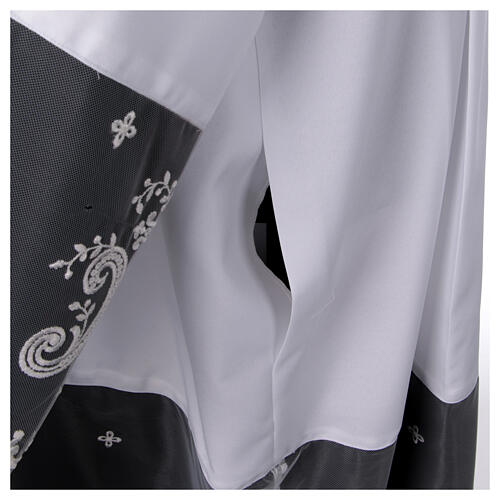 Aube blanche satin noir dentelle fleurs et croix polyester 8