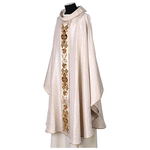 Ivory silk chasuble with filigree, 2025 Jubilee, Limited Edition by Gamma, 1/25 7