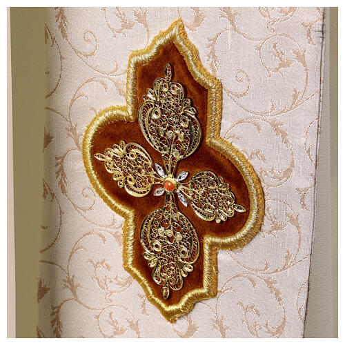Ivory silk chasuble with filigree, 2025 Jubilee, Limited Edition by Gamma, 1/25 19