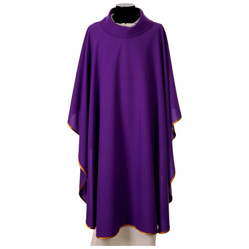 Casulla sacerdotal sin bordado borde acabado dorado 6