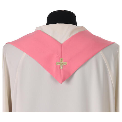 Kasel in Rosa mit goldfarbenem Saum – schlichtes Design 6