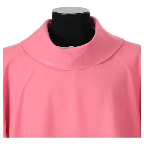 Casulla simple rosa borde dorado 2