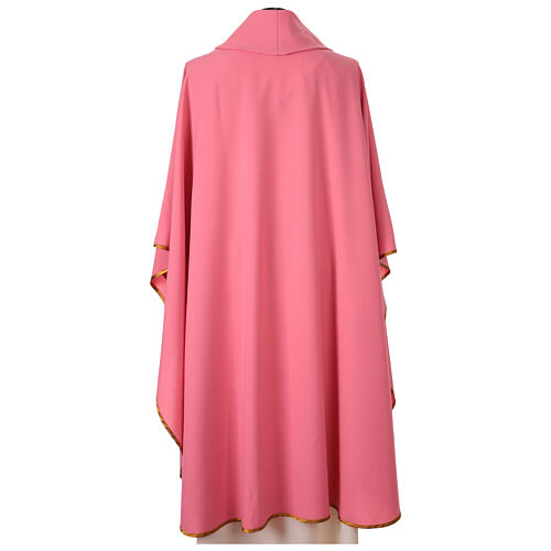 Chasuble simple rose avec bordure dorée 4