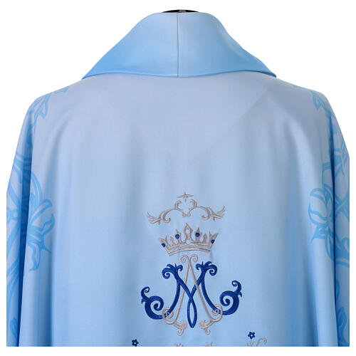 Casulla Mariana impresa azul monograma bordado 7