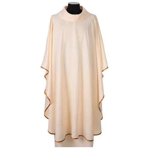 Simple damask chasuble with swirls 6
