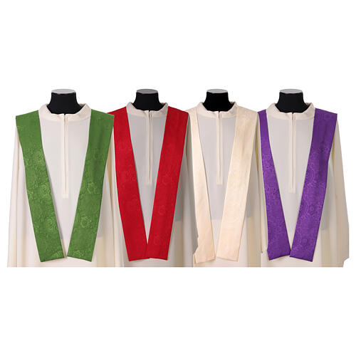 Simple damask chasuble with swirls 9