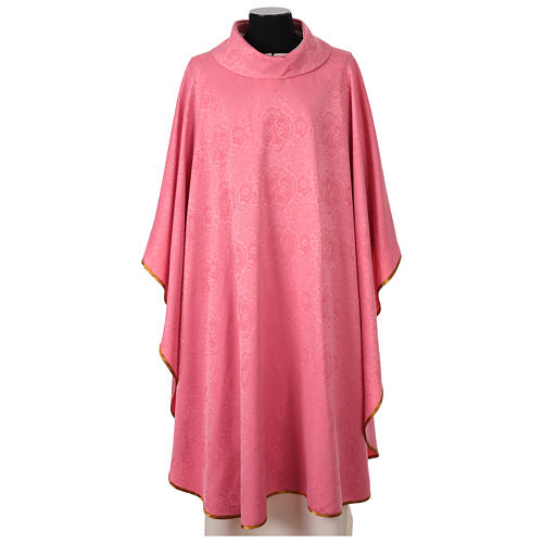 Pink damask chasuble with scrollwork 1