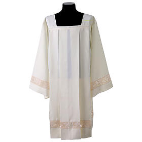 Surplis polyester couleur ivoire avec entretoile en dentelle et 4 plis