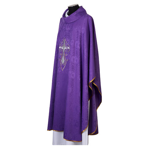 Damask chasuble with gold and silver cross embroidery 14