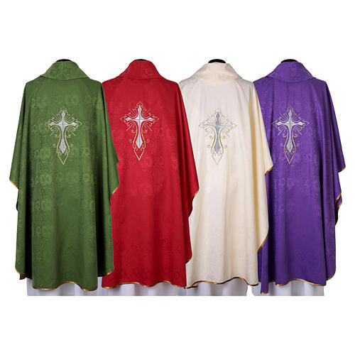 Damask chasuble with gold and silver cross embroidery 15