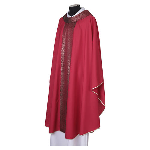 Catholic Chasuble with embroidered stolon and gold details 12
