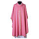 Casula liturgica rosa ricamo croce floreale dorata s1