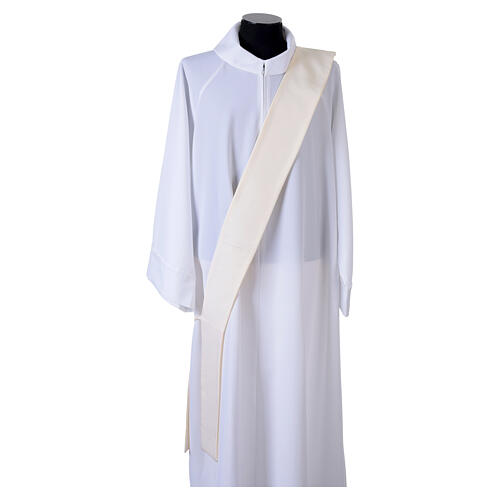 Ivory Marian dalmatic with blue and gold embroidery 6