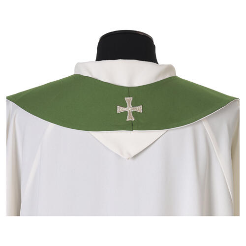 Reversible priest stole, green and white, with grapevine motif 7