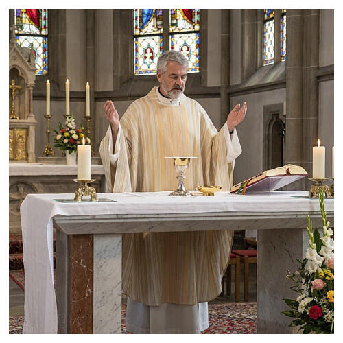 Casulla gótica Juan Pablo II marfil Slabbinck 2