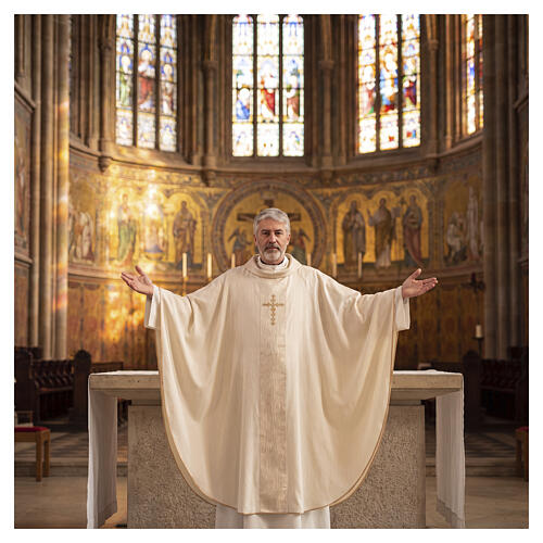 Ivory Silk Chasuble with Galloon and Metal Cross, Vebi Confezioni 2