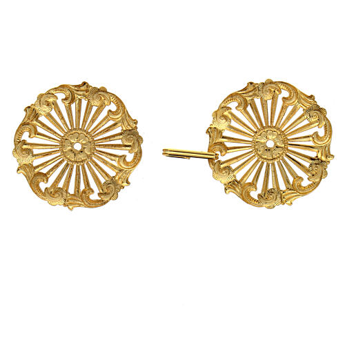 Round-shaped gold plated cope clasp with rays and vegetal pattern, nickel free 2