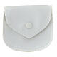 Sachet porte-chapelet en cuir blanc bouton 8x7 cm s1