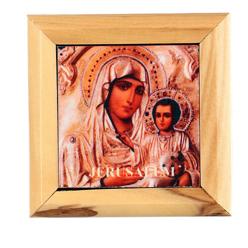 Pudełeczko na różaniec drewno oliwne Madonna z Dzieciątkiem 1