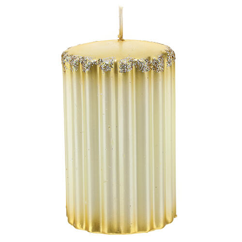 Striped candle with golden embossed decoration, 5 cm of diameter 5
