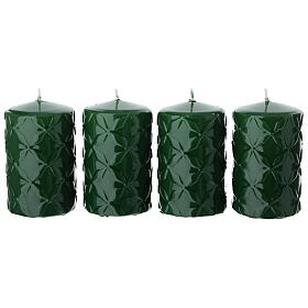 Stumpenkerzen, Set 4-teilig – Grün, lackiert mit geometrischem Relief, H 10 cm, Ø 6,5 cm
