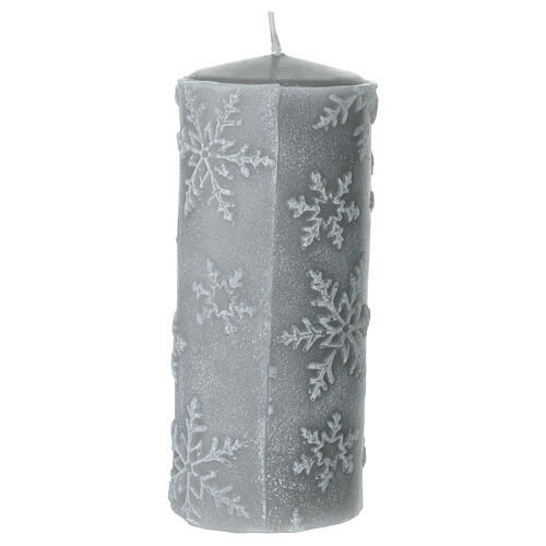 Weihnachtskerzen, Set zu 4 Stück, perlgrau, mit Schneeflocken-Reliefdekor – 15 × 6,5 cm 3