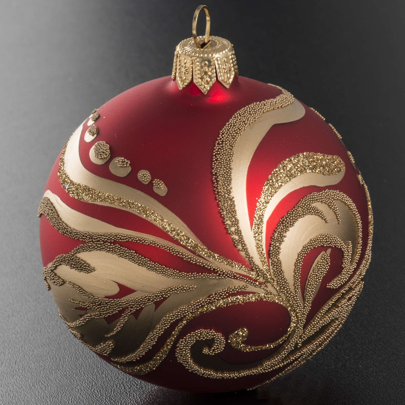 Boule de Noel rouge décorations florales or 8cm  vente en ligne sur HOLYART