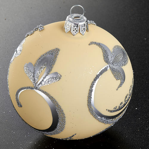 Christmas tree ivory bauble with silver flower 8cm 4
