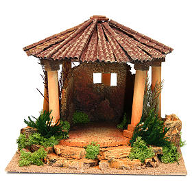 Templo romano com telhado circular miniatura para presépio