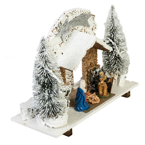 Nativity setting, stable with snow, pines and star 26x36x16cm 4