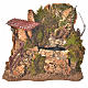 Fontaine en miniature roche et maison, décor crèche s1