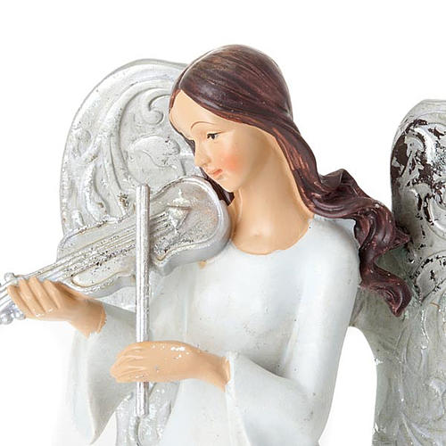 Estatuillas tres ángeles con instrumentos blanco y platea 4