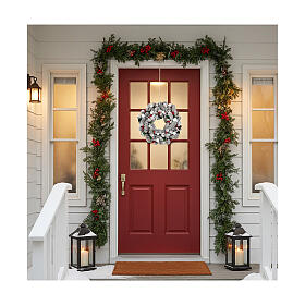 Corona de Navidad blanca piñas y acebo 33 cm