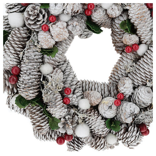 Corona di Natale bianca pigne e agrifoglio 33 cm 3