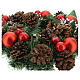 Corona decorada Navidad piñas rojas y hojas 32 cm s3