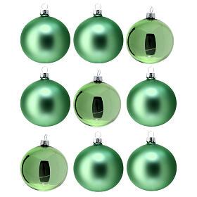 Set of 9 green Christmas balls, glossy and matt, blown glass, 0.3 in