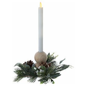 Portavela 2 cm con vela led blanco cálido esferas de madera piñas abeto