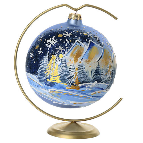 Weihnachtskugel aus mundgeblasenem Glas, Motiv verschneite Berglandschaft mit 24-Karat-Goldakzenten – Ø 15 cm, mit Ständer und Geschenkbox 1