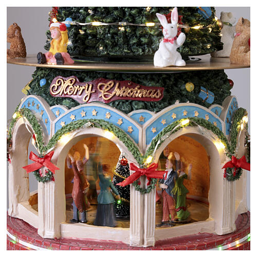 Árbol navideño con tres escenas animadas y led 50x30 cm 2