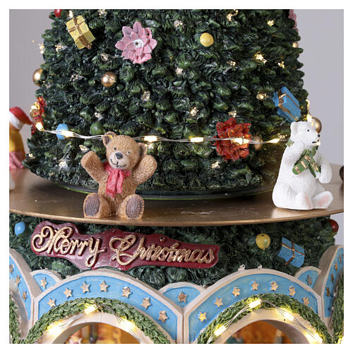 Árbol navideño con tres escenas animadas y led 50x30 cm 3