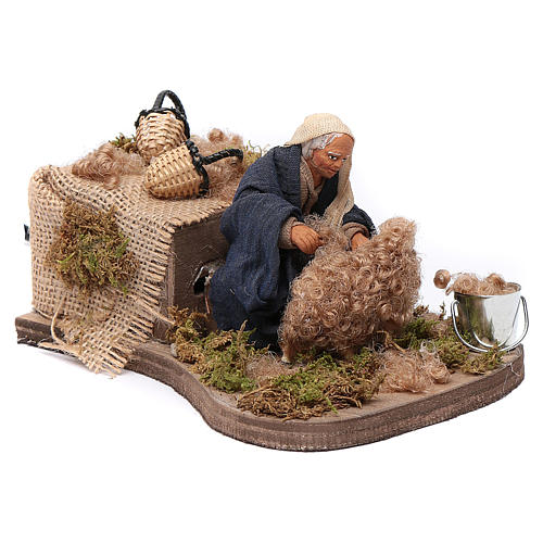 Nativity scene figurine, Sheep shearer in clay10cm 3