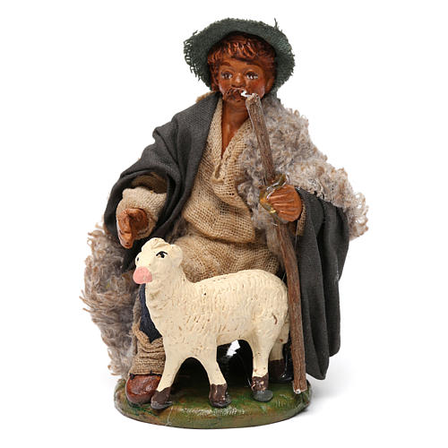 Klęczący pasterz z owieczką 10 cm 1
