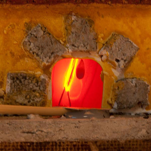 Horno para el pesebre con pala y chimenea 2